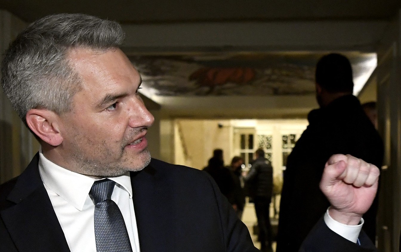 Ciolacu, către Nehammer: „Să te văd atunci, domnul cancelar, cum reacționezi, când toate instituțiile europene vin parte cu România”