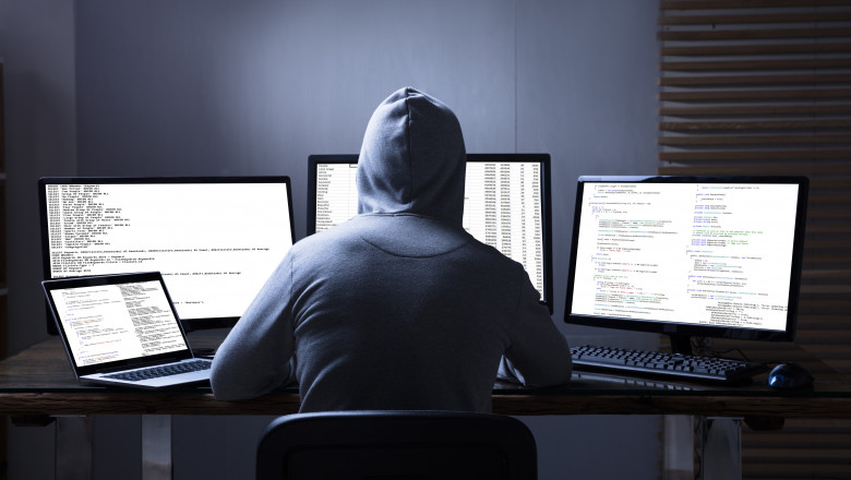 Bărbat căutat pentru fraude informatice cu un prejudiciu de 8 milioane de lei, prins după trei ani de căutări