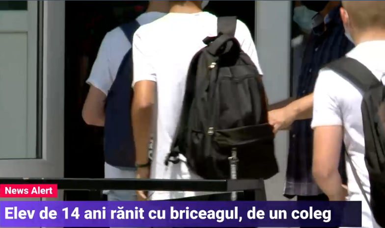 Un elev din București a ajuns la spital după ce un coleg l-a rănit cu un briceag