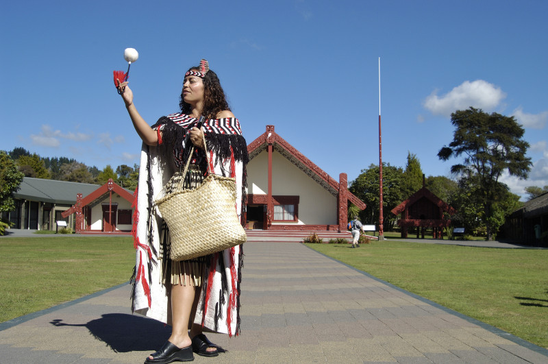 femeie maori în noua zeelandă