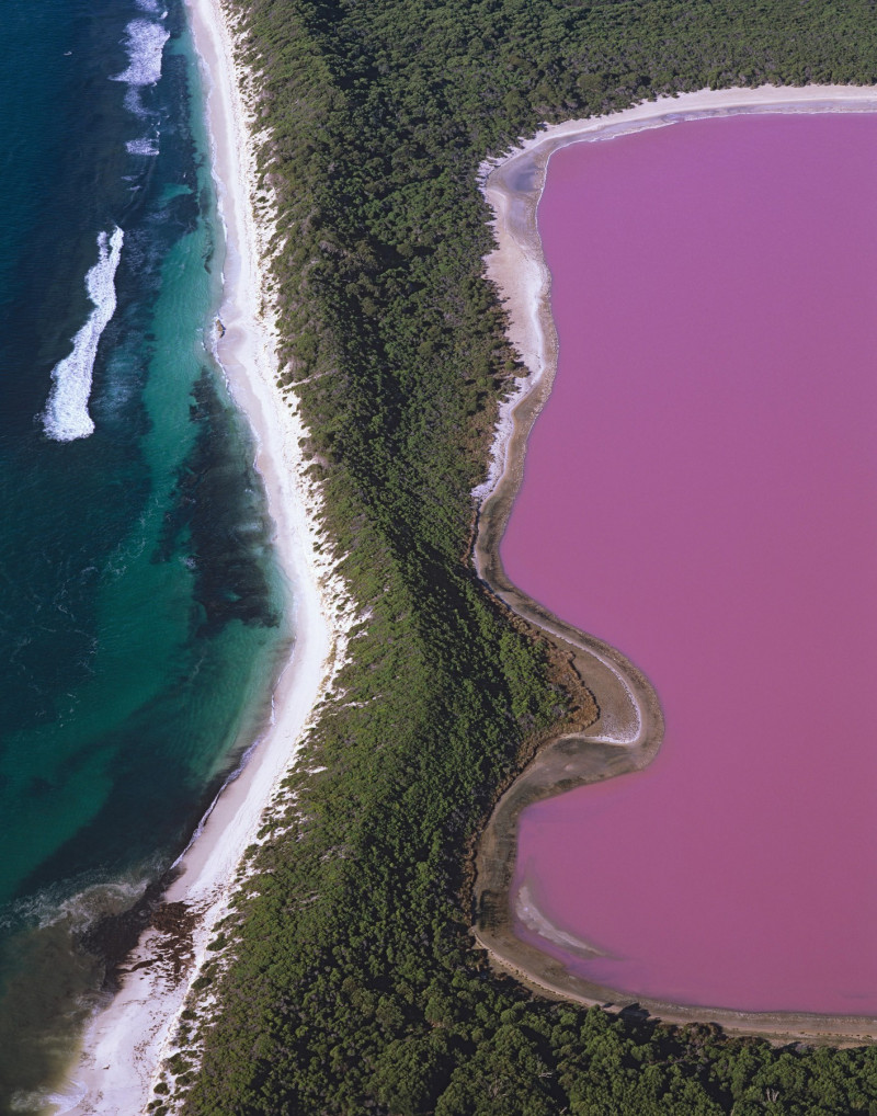 Lake Hillier, aerial.