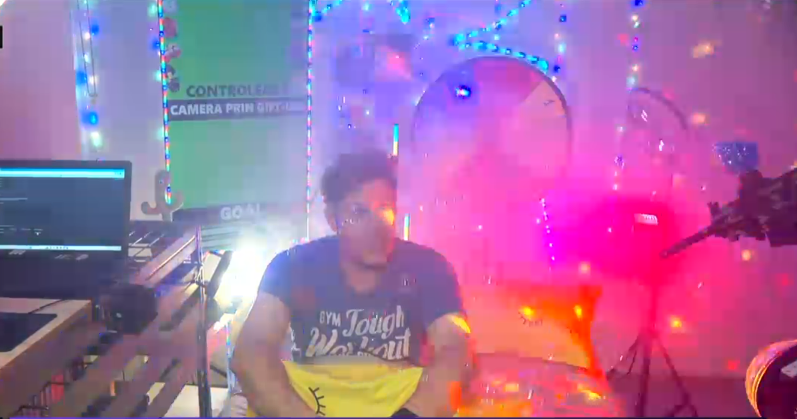 Cum poți să faci bani când dormi. Un „sleep streamer” câștigă și câteva mii de lei în câteva ore