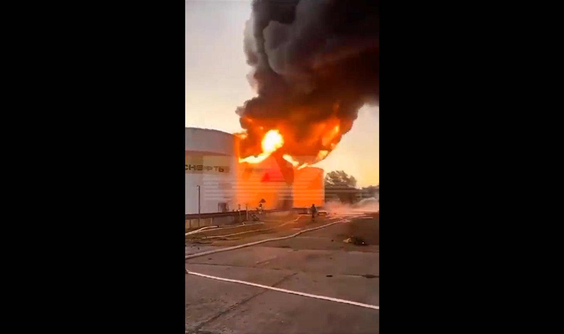 Atac la un depozit de combustibil de lângă aeroportul Soci. Moscova spune că a doborât 4 drone ucrainene. 17 drone ale Rusiei, distruse