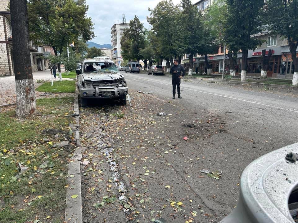 Separatiștii armeni din Nagorno-Karabah anunță că au acceptat un armistițiu cu azerii, mediat de ruși
