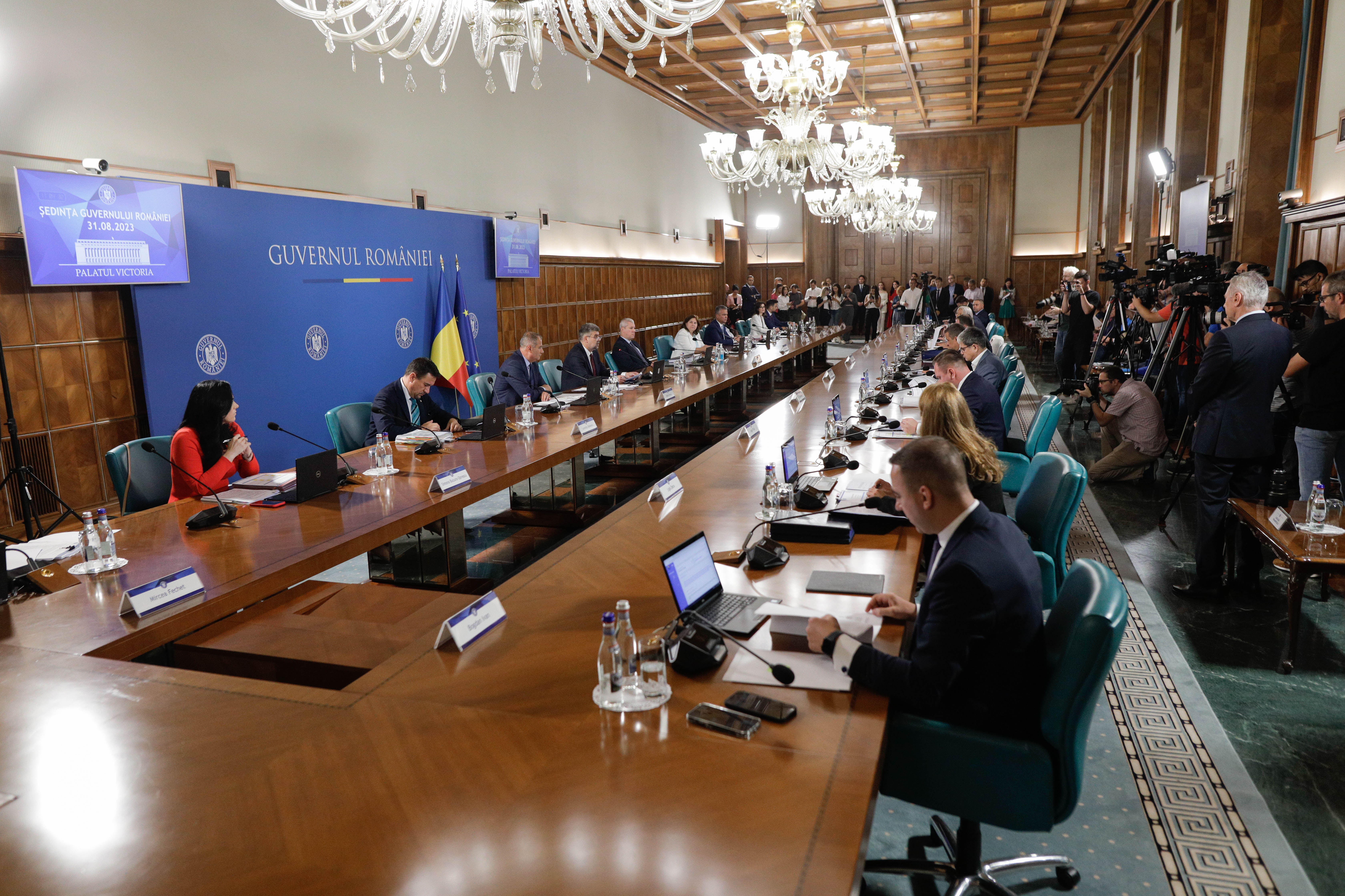 Guvernul va dezbate astăzi proiectul măsurilor fiscal-bugetare. Ciolacu ar urma să-și asume răspunderea săptămâna viitoare în Parlament