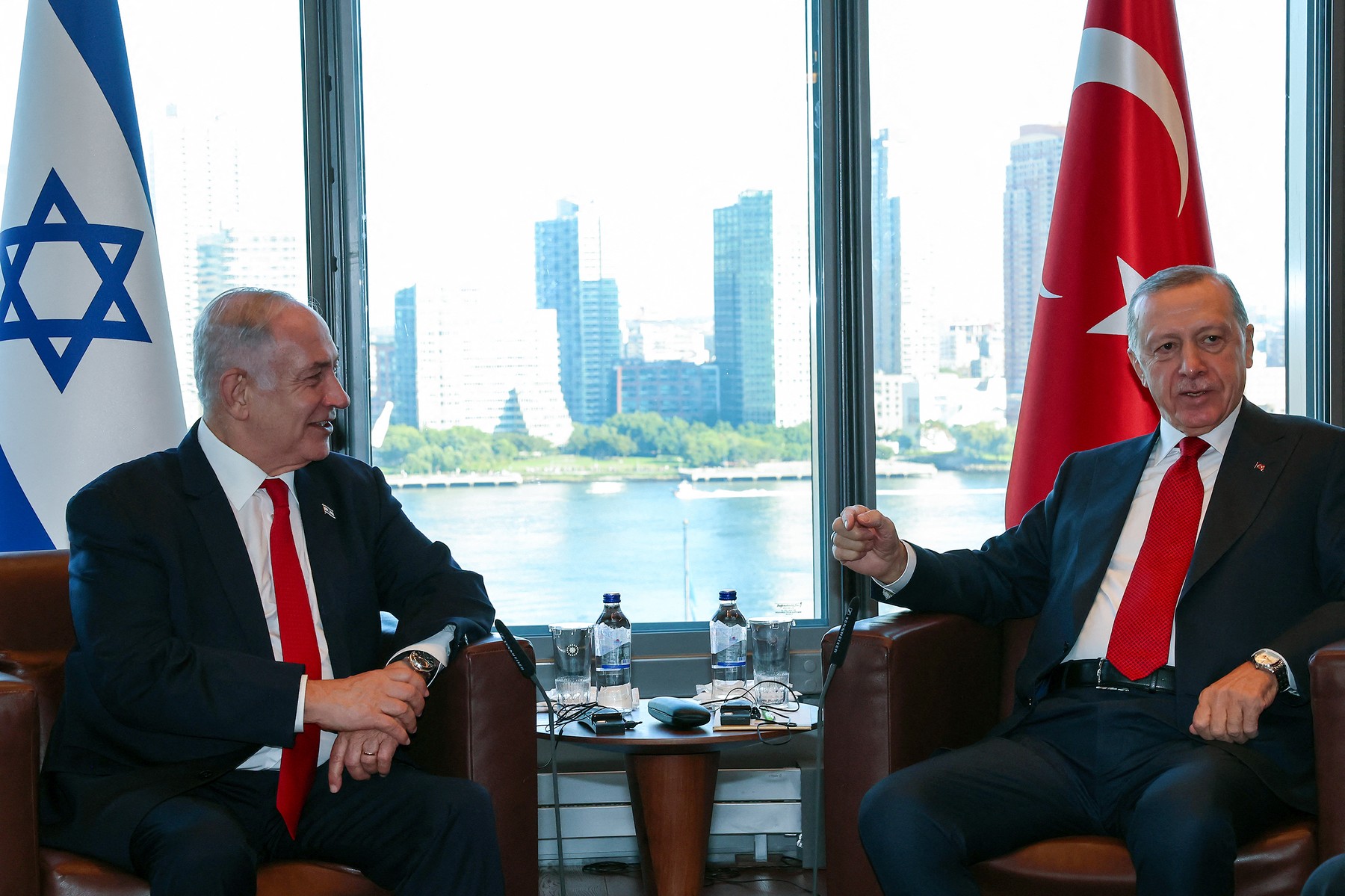 Întâlnire importantă între Netanyahu și Erdogan, după mai bine de 10 ani de tensiuni între Israel și Turcia