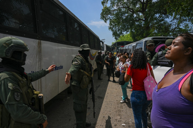 soldați venezueleni