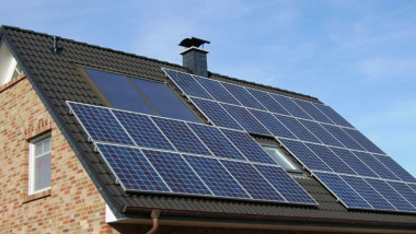 panouri fotovoltaice pe casa