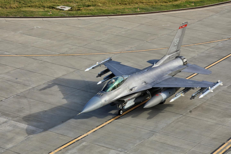 f-16 sua la borcea foto mapn 8