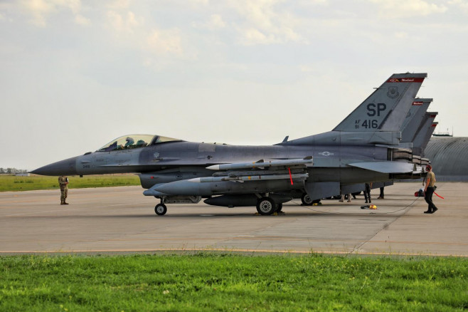 f-16 sua la borcea foto mapn 11