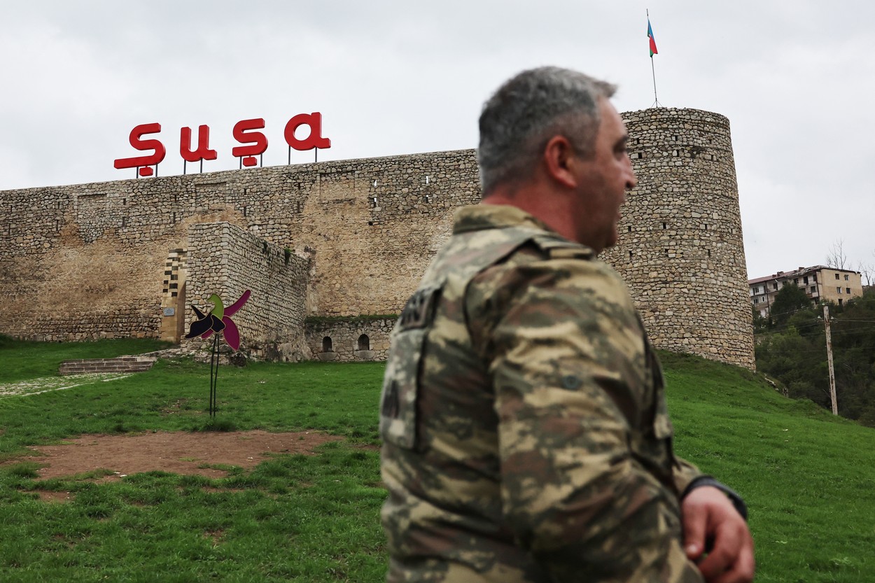 Azerbaidjanul anunță că a început, „în strânsă cooperare cu soldații ruși”, „demilitarizarea” Karabah-ului