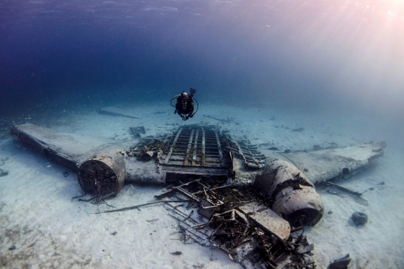 DRUG SMUGGLING PLANE WRECK