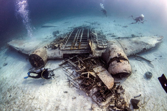 DRUG SMUGGLING PLANE WRECK