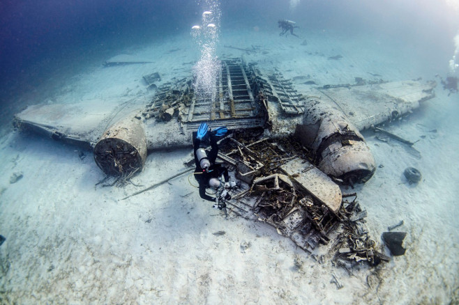 DRUG SMUGGLING PLANE WRECK