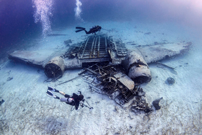 DRUG SMUGGLING PLANE WRECK