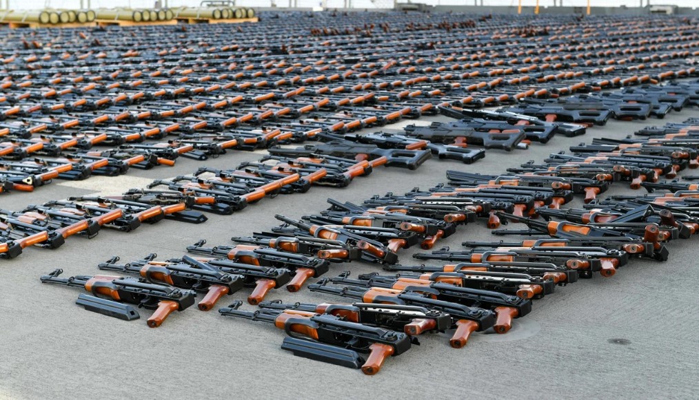 SUA dau Ucrainei mii de arme și muniții confiscate de la iranieni. Cât vor conta pe câmpul de luptă