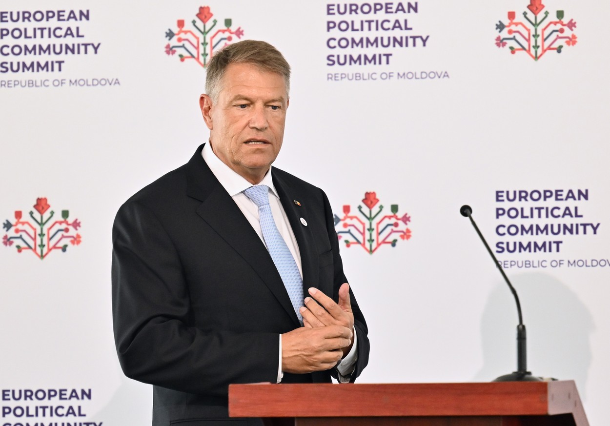 Președintele Klaus Iohannis participă, joi, la reuniunea Comunității Politice Europene, în Spania