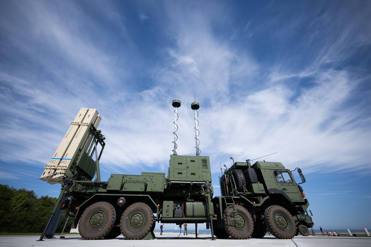Financial Times: NATO dispune de doar 5% din apărarea aeriană necesară pentru a proteja flancul estic