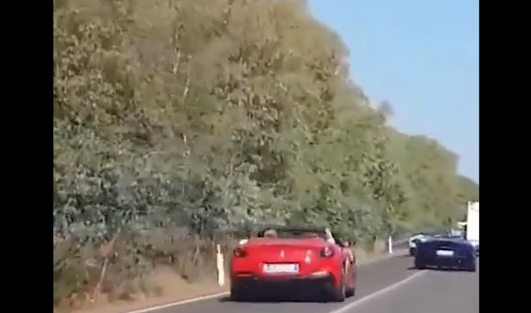 Doi turiști elvețieni au murit carbonizați într-un Ferrari după ce au încercat să depășească un Lamborghini în timpul unui raliu de lux