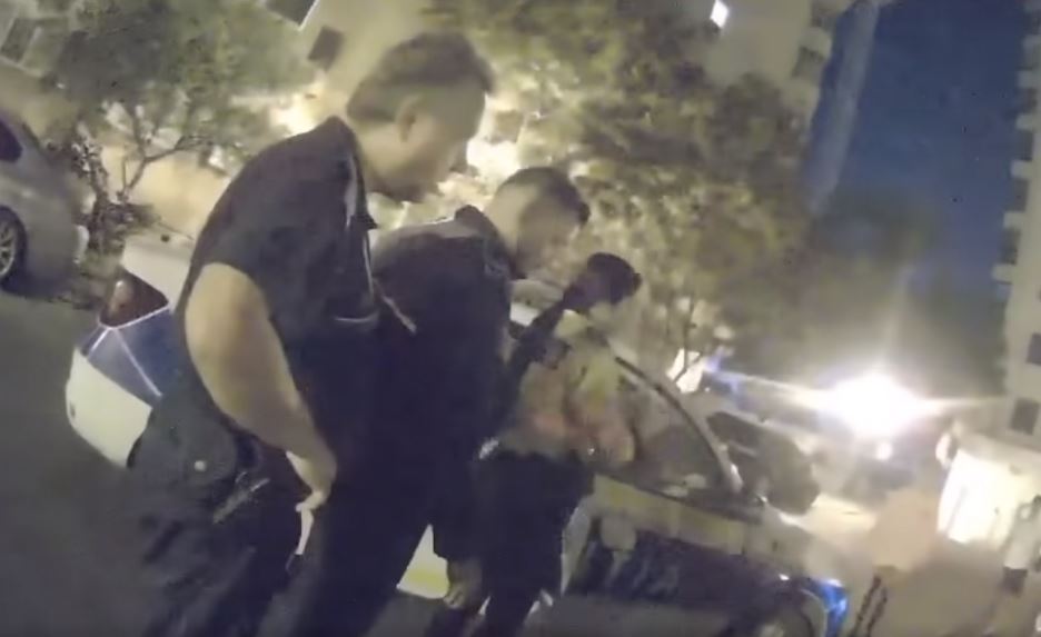 VIDEO Anchetă după moartea unui tânăr drogat din București: Au apărut primele imagini de pe camerele polițiștilor