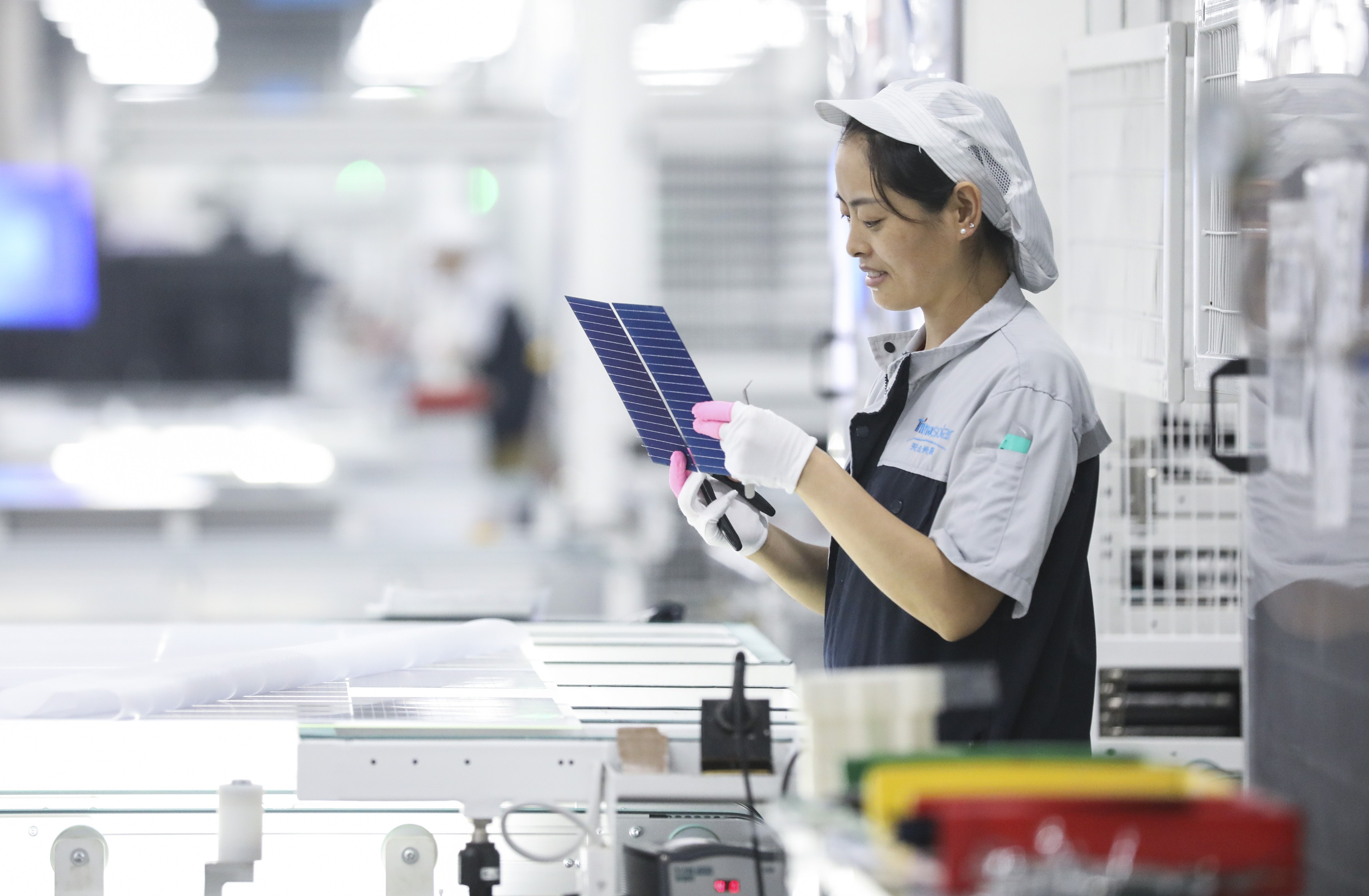 "Europa nu este profitabilă". Industria tehnologiei verzi se confruntă cu dificultăţi