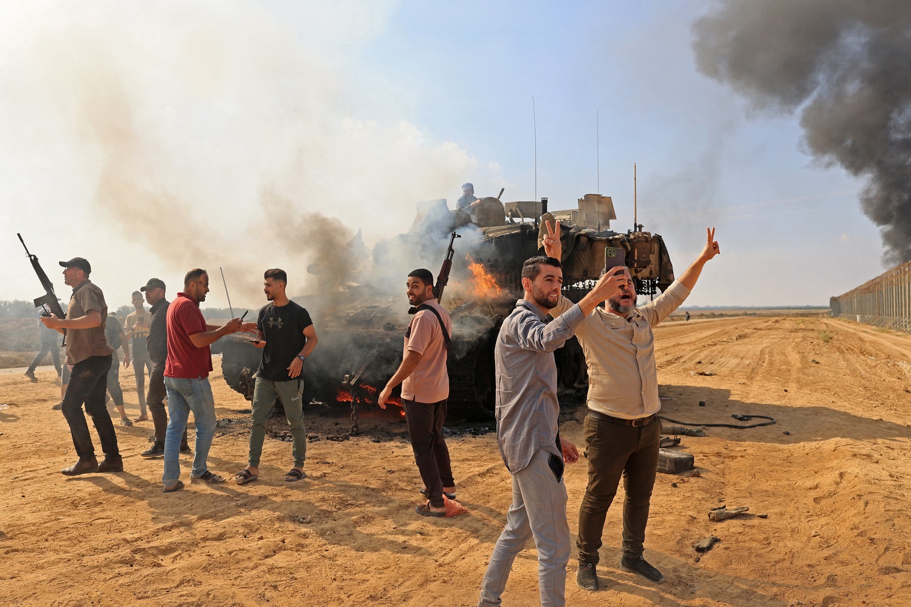 WSJ: Iranul a ajutat Hamas la planificarea atacului asupra Israelului