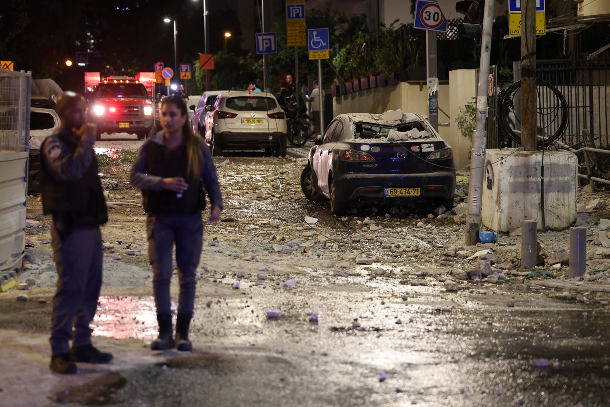 Israelienii își caută cu disperare rudele și copiii răpiți de Hamas. Dau probe ADN și cer ajutorul poliției