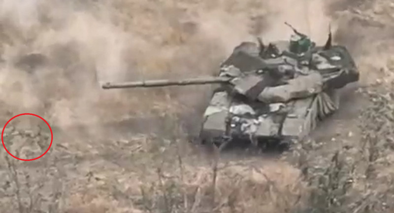 tanc rusesc distrus în Ucraina