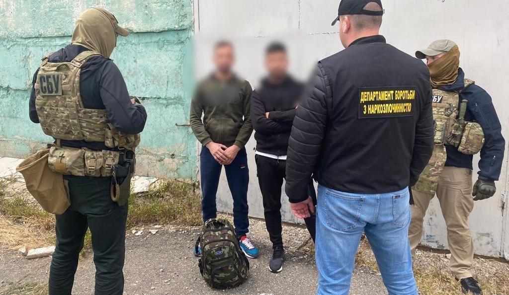 186 kg de heroină ascunse printre curmale, introduse anul trecut în țară prin Portul Constanța. Traficanții, prinși în Ucraina