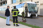 Three dead and two seriously injured after being hit by a bus that lost control at the entrance to Cádiz