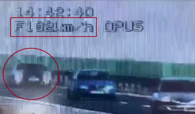 VIDEO. Șofer agresiv, prins în timp ce rula cu 192 km/oră pe Autostrada Soarelui
