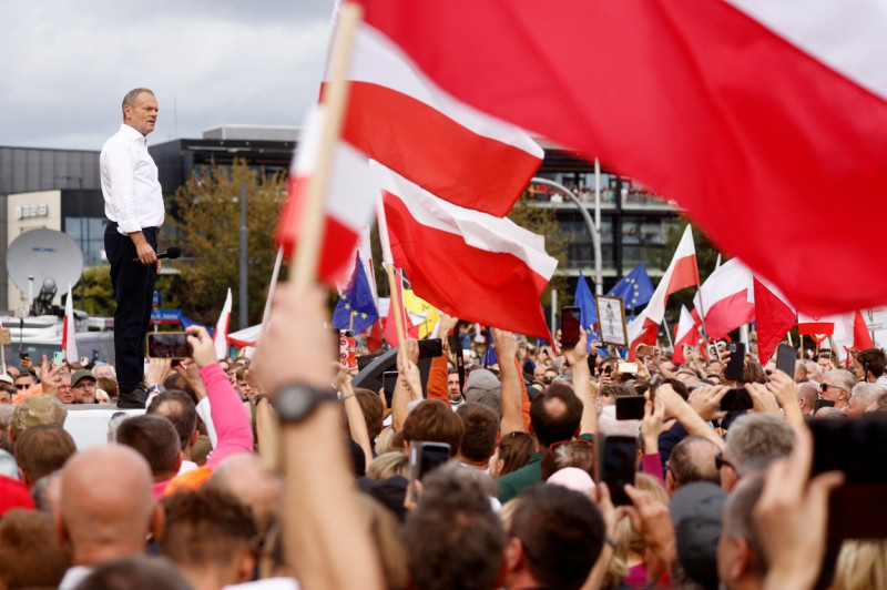 miting al opozitiei in varsovia (3)