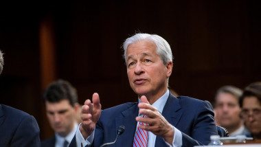 Washington, Vereinigte Staaten. 22nd Sep, 2022. Jamie Dimon, Chairman and CEO, JPMorgan Chase &amp; Co., responds to questions during a Senate Committee on Banking, Housing, and Urban Affairs oversight hearing to examine the nation's largest banks, in the Har