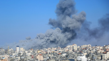bombardamente in timpul razboiului dintre israel si hamas