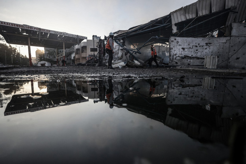 UNRWA warehouse engulfed in flames amidst Israeli bombardment