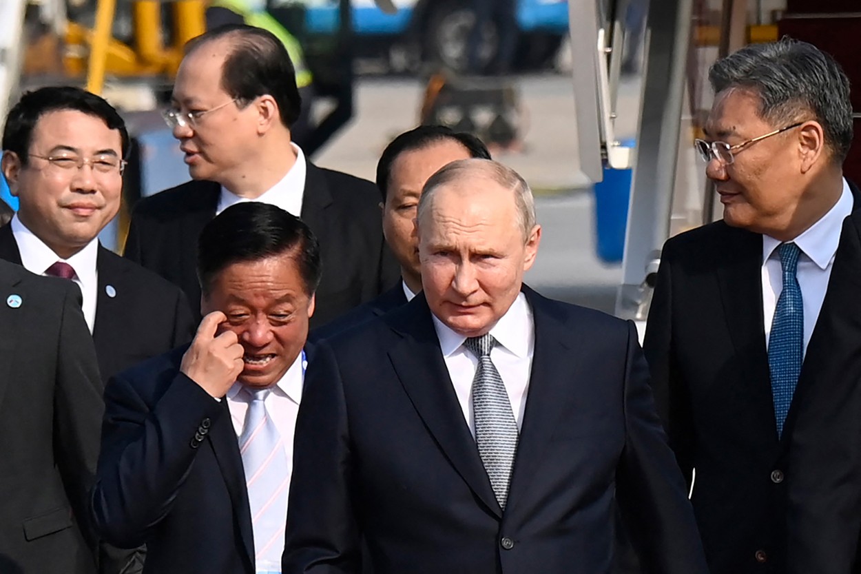 Vladimir Putin a ajuns în China și se va întâlni cu Xi Jinping