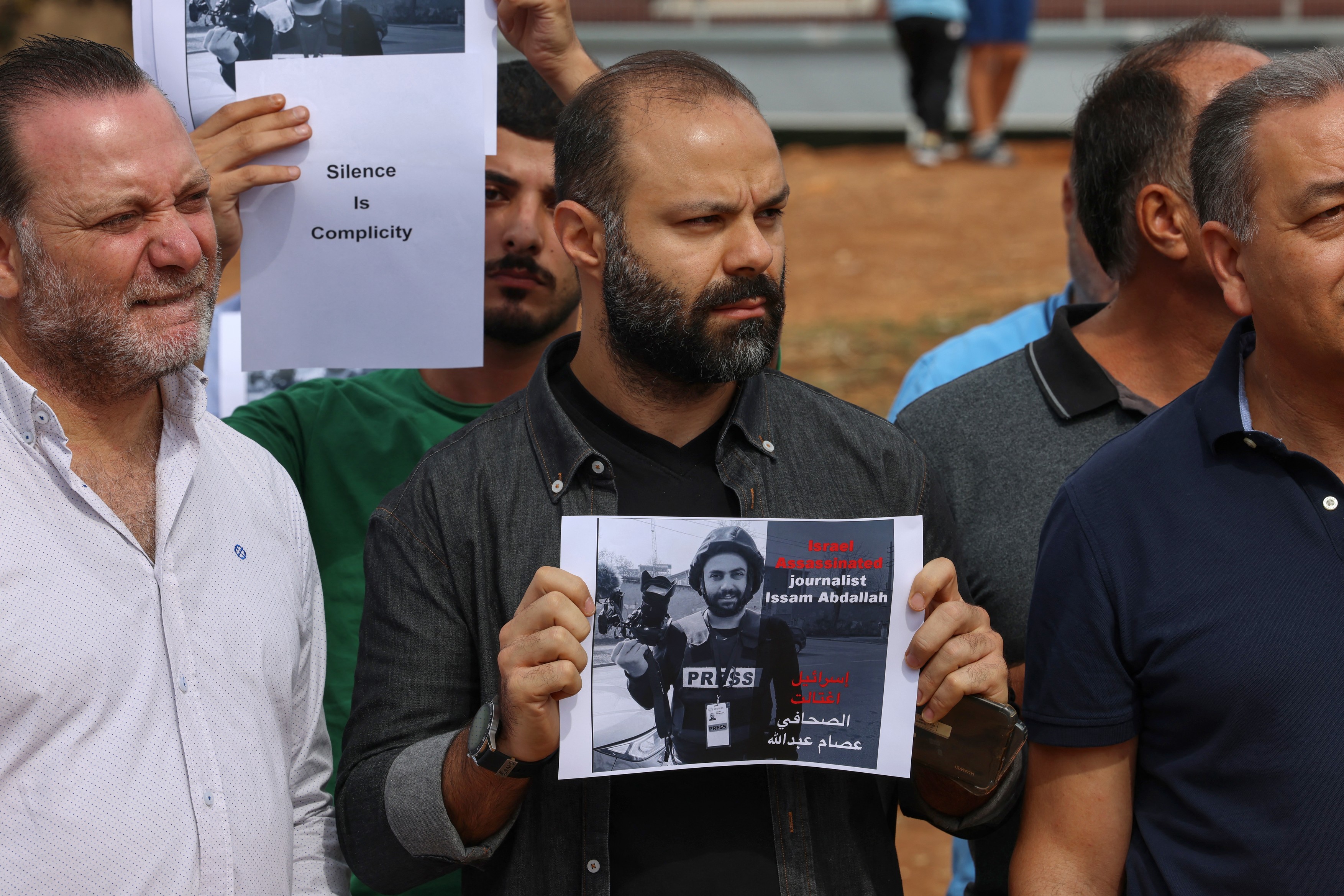 Reuters cere Israelului o "anchetă rapidă, aprofundată şi transparentă" despre moartea jurnalistului Issam Abdallah în sudul Libanului