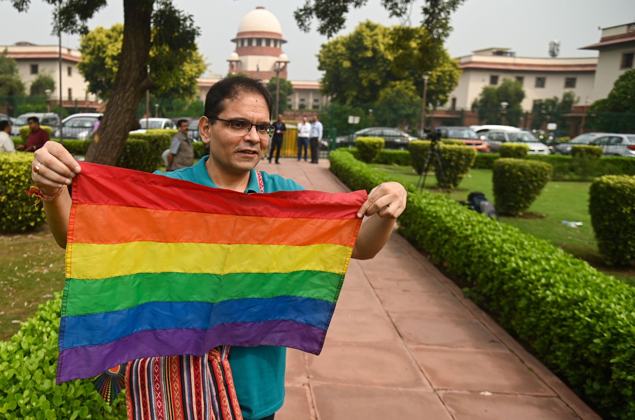 Instanța supremă a Indiei nu a legalizat căsătoriile gay. Judecătorii lasă parlamentul să decidă soarta LGBTQ+