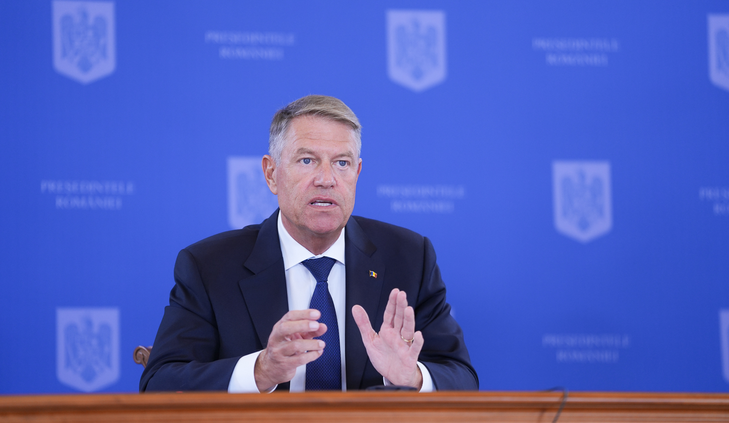 Iohannis despre rotația președinților: „Nu se joacă la masa verde”. Despre alegeri comasate: „Să ia o decizie cât se poate de repede”