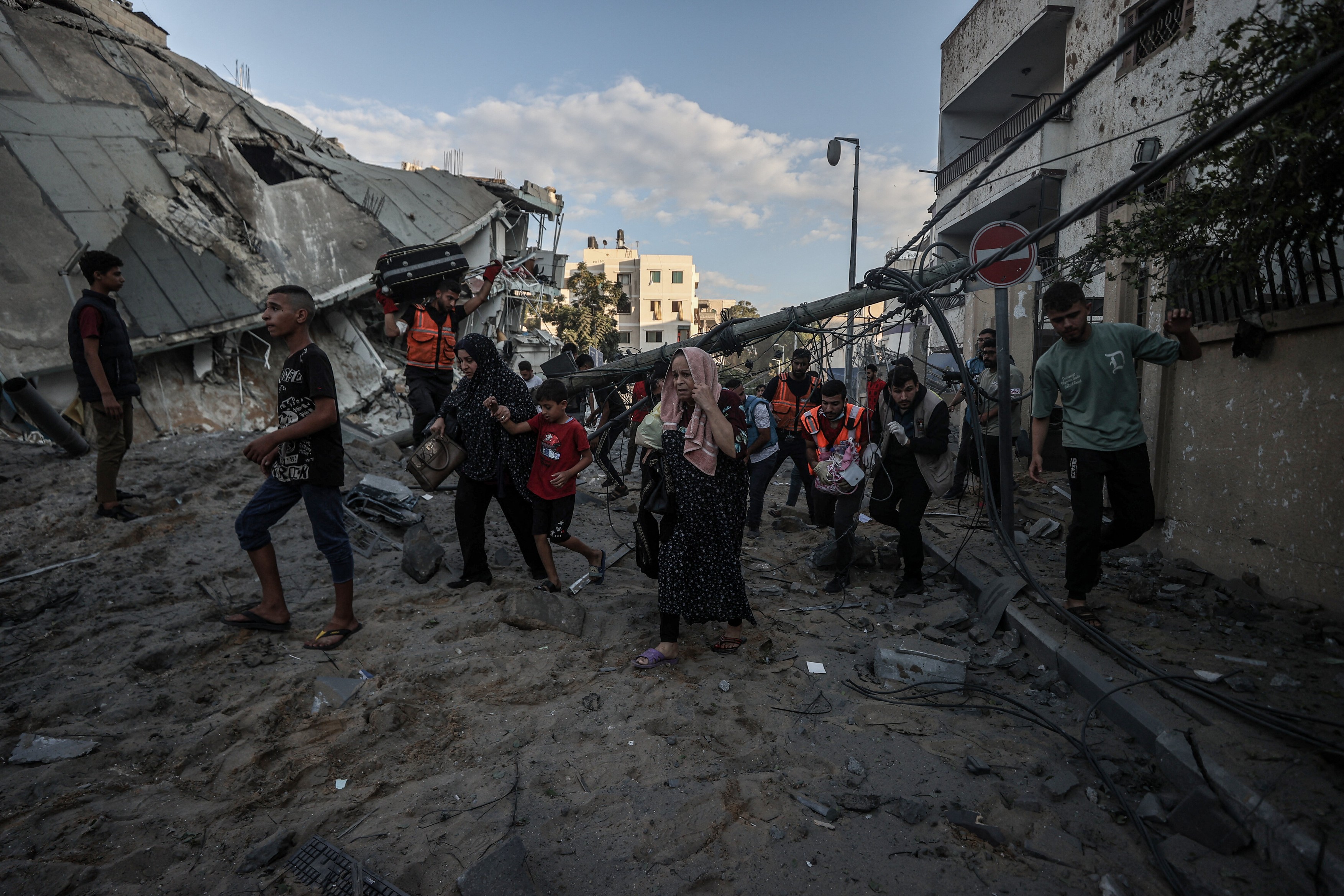 Ce părere au românii despre conflictul din Israel. Sondaj Avangarde: 71% dintre ei cred că Hamas este o organizație teroristă