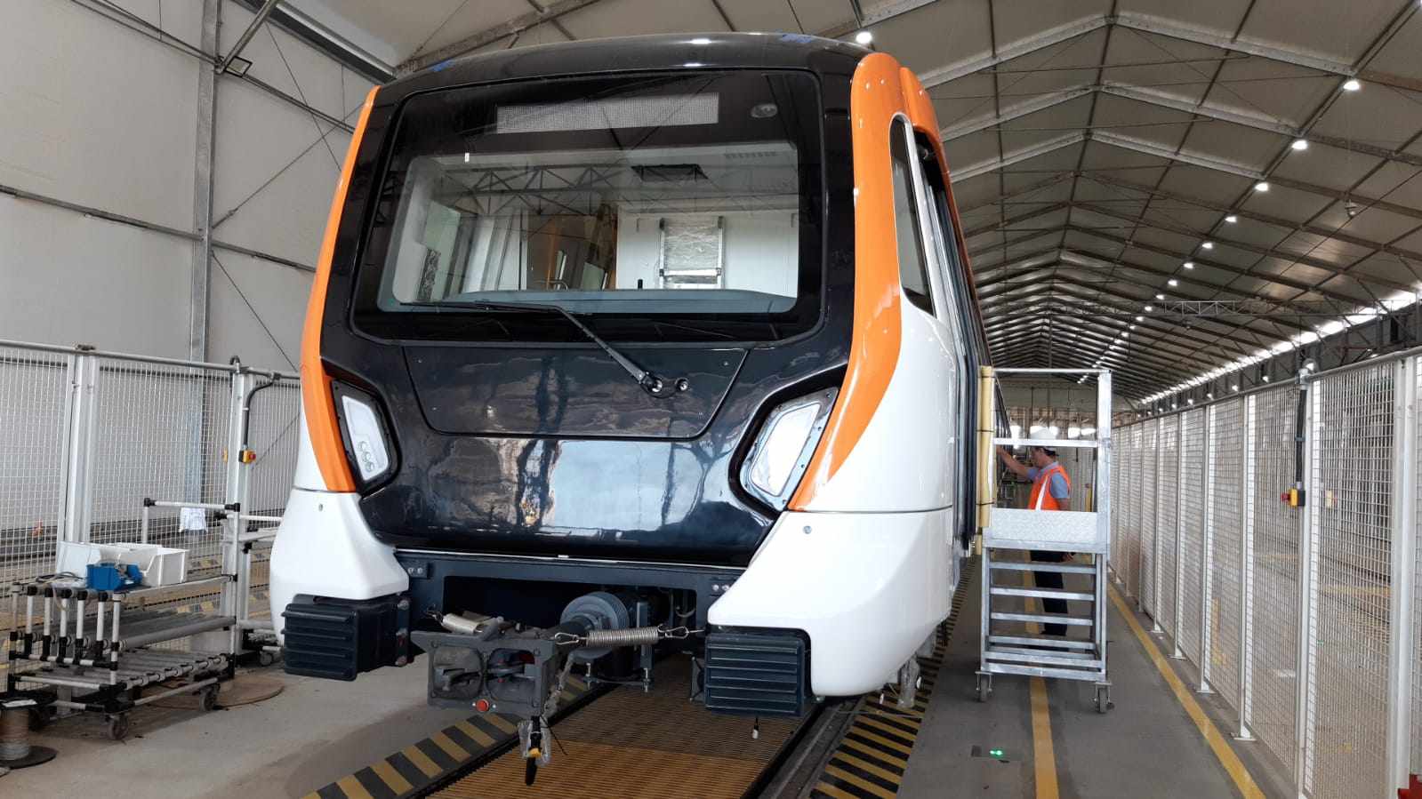 Soluție de avarie: trenurile pentru magistrala Drumul Taberei - Eroilor ar putea fi aduse din Brazilia cu avionul