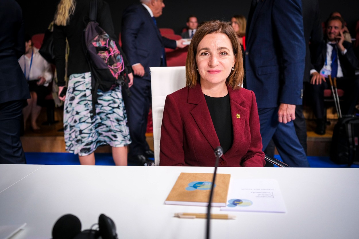 Maia Sandu i-a felicitat pe Zelenski și pe Ciolacu pentru recunoașterea limbii române ca limbă oficială a minorității din Ucraina