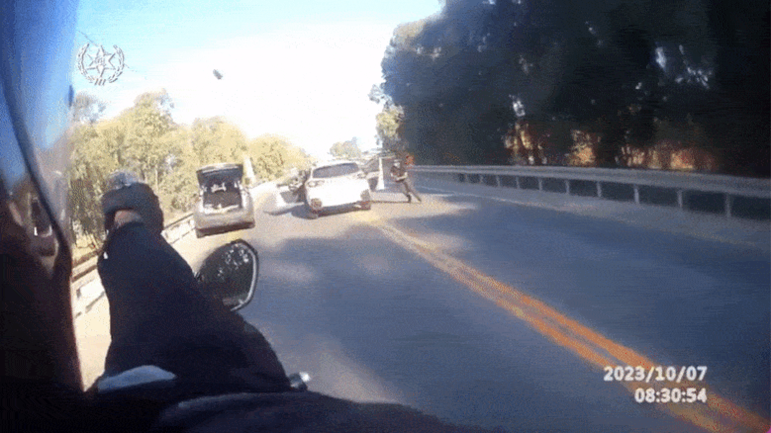 Teroriști Hamas, vânați în Israel. Polițiștii trag de pe motocicletă într-o mașină furată de islamiști