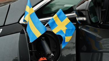 steaguri mici suedia cu o mașină electrică