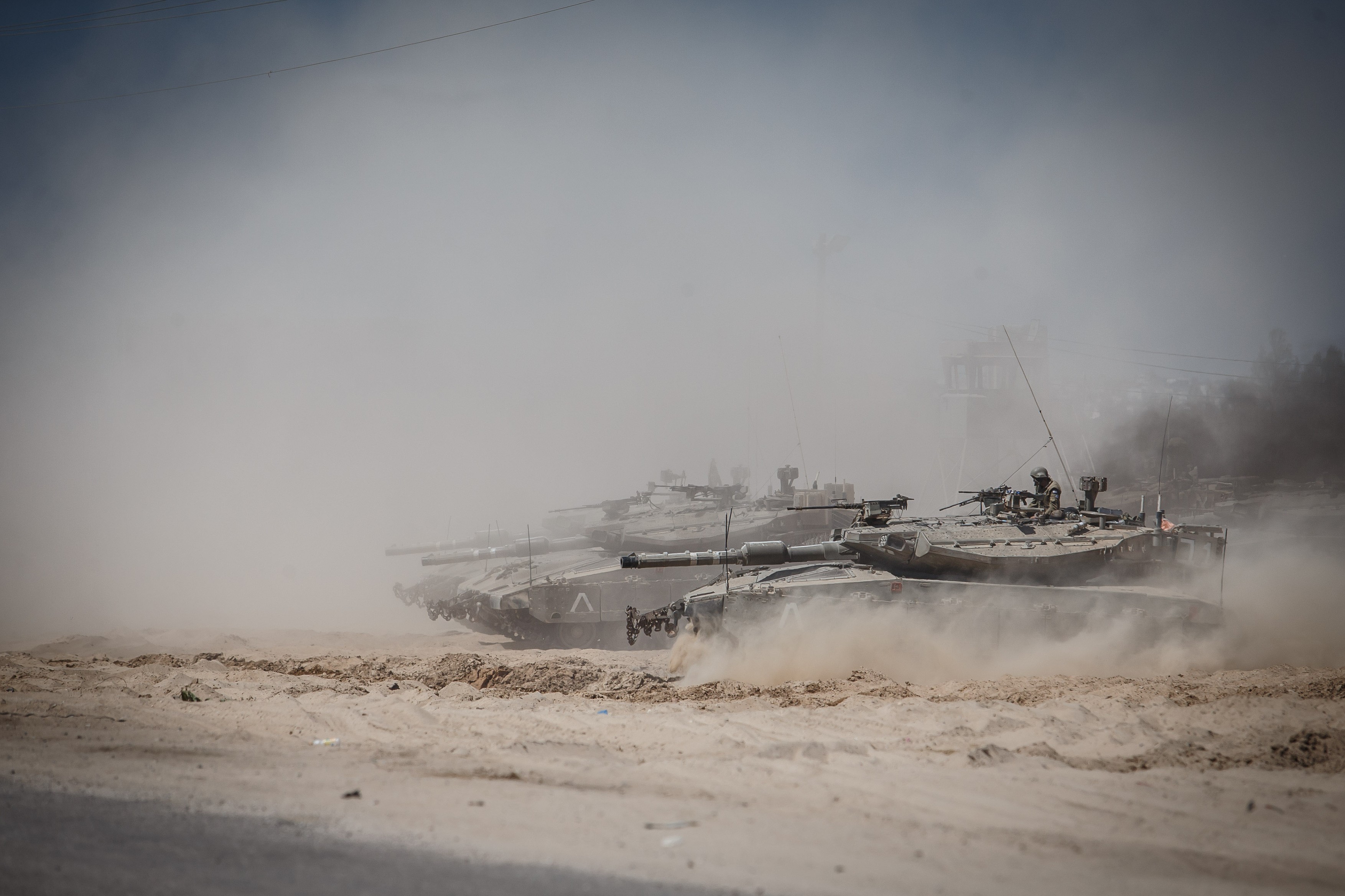 Se pregătește Israelul de o invazie terestră în Fâșia Gaza? Care sunt riscurile și implicațiile unei astfel de operațiuni