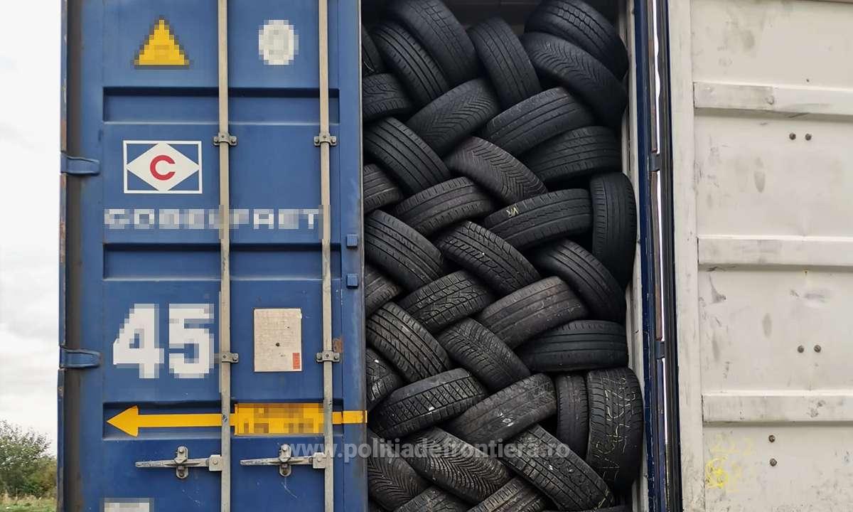 Un camion cu 10 tone de cauciucuri uzate din Germania a fost întors din drum în Vama Petea. Explicațiile polițiștilor de frontieră