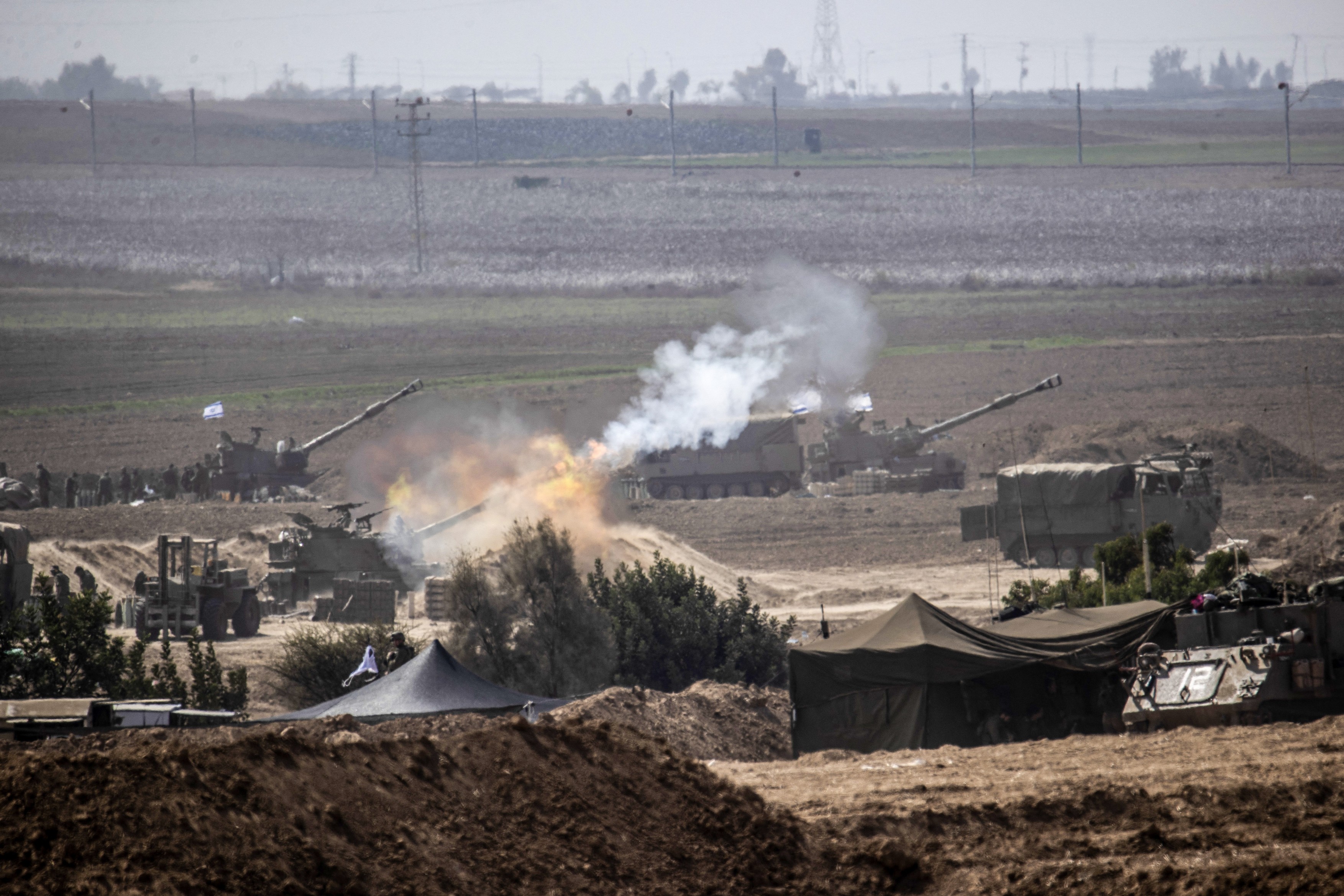 Bombardamente lângă echipa Digi24 în Israel. Armata trage rafală după rafală înspre Fâșia Gaza