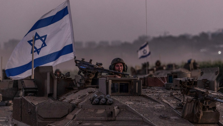 soldati israelieni care lupta in razboi