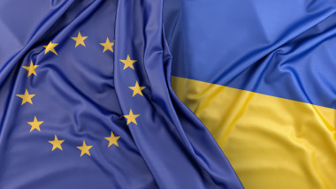 Steagurile UE și Ucraina