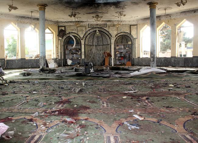 Explozie puternică la o moschee din nordul Afganistanului, în timpul rugăciunii de vineri. Mai mulți oameni au murit